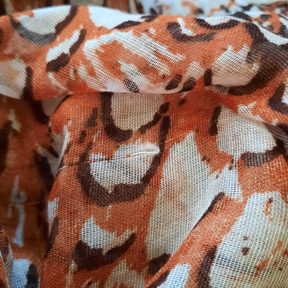 Charming Charlie Large Infinity Scarf Spring Summer Gold Thread - Picture 2 of 13